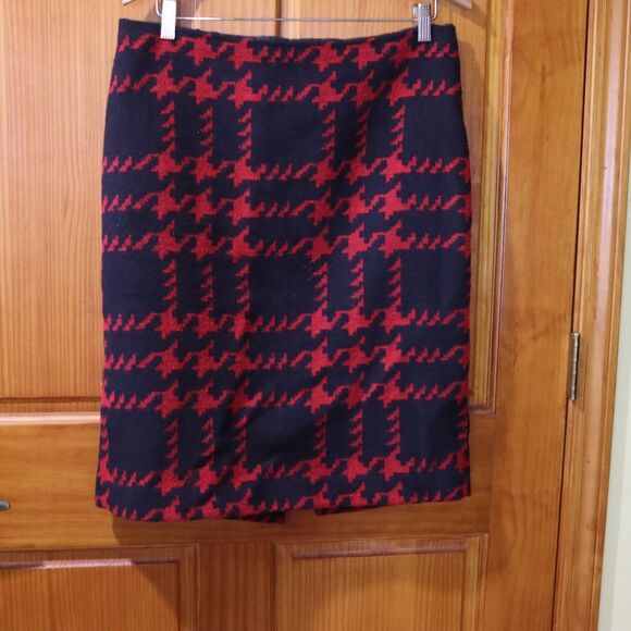 Talbots Red & Black Wool Houndstooth Pencil Skirt 12 Classic Plaid Career Style - Picture 2 of 10